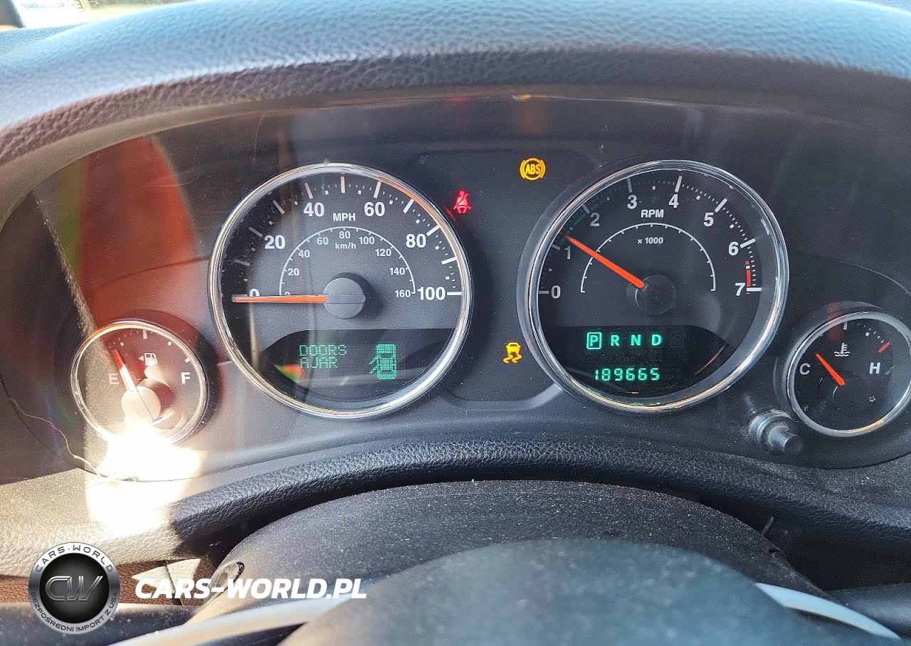 2012 Jeep Wrangler Unlimited Sport VIN:1C4HJWDGXCL203703 - 9