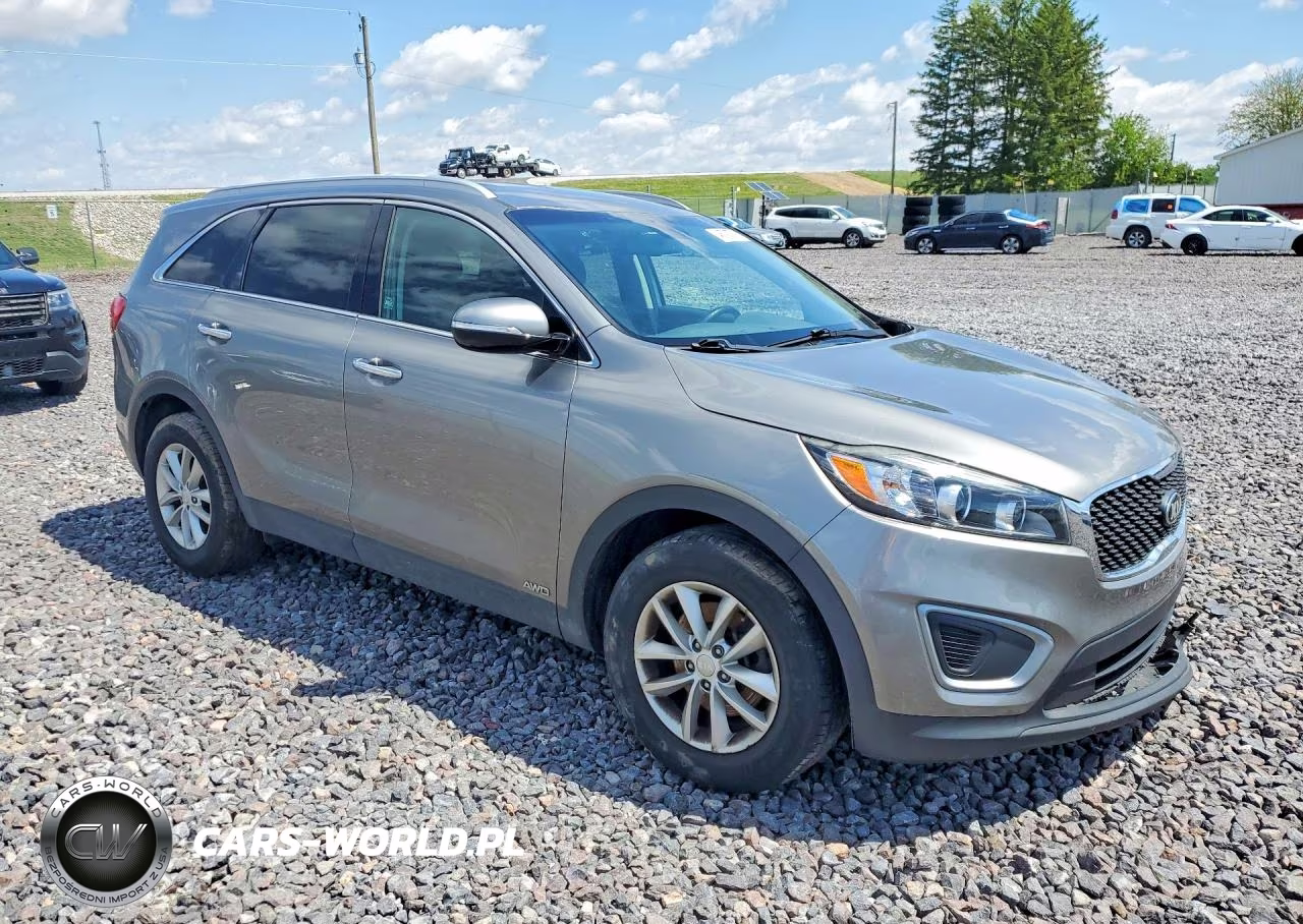 2018 Kia Sorento Lx VIN:5XYPGDA37JG347279 - 4