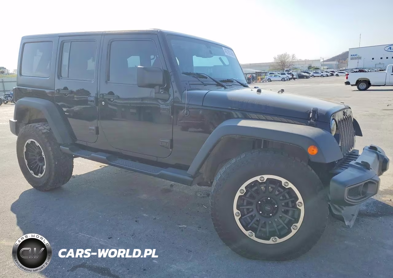 2015 Jeep Wrangler Unlimited Sport VIN:1C4BJWDG1FL770361 - 4