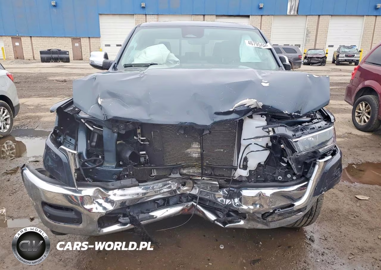 2026 Ram 1500 Laramie VIN:1C6SRFJP0TN160469 - 5
