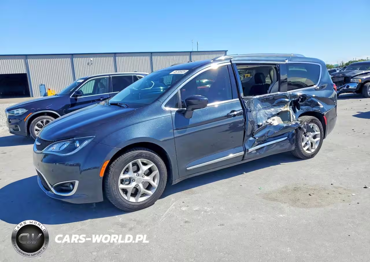2020 Chrysler Pacifica Touring L Plus