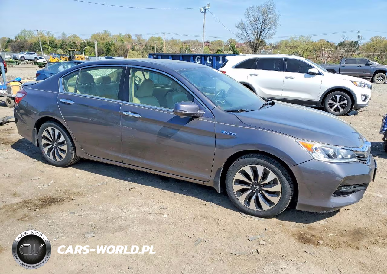2017 Honda Accord Hybrid Exl VIN:JHMCR6F56HC017631 - 4