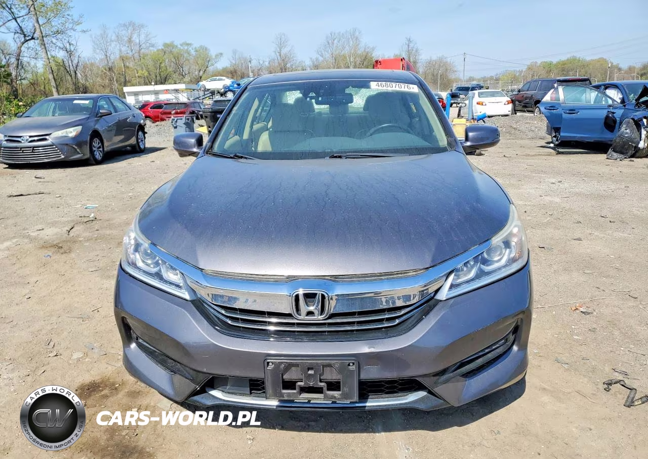 2017 Honda Accord Hybrid Exl VIN:JHMCR6F56HC017631 - 5