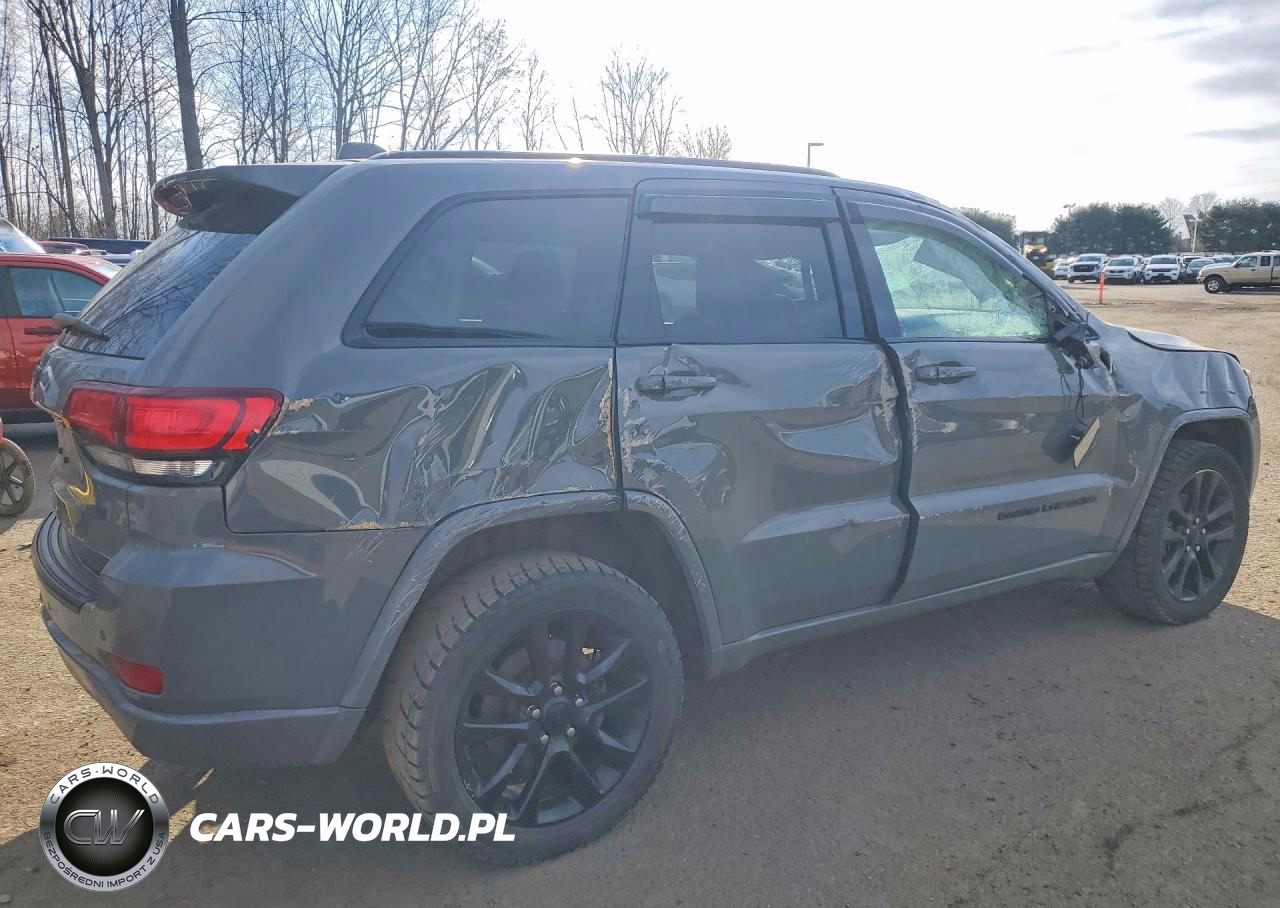 2019 Jeep Grand Cherokee Laredo VIN:1C4RJFAG7KC710176 - 3