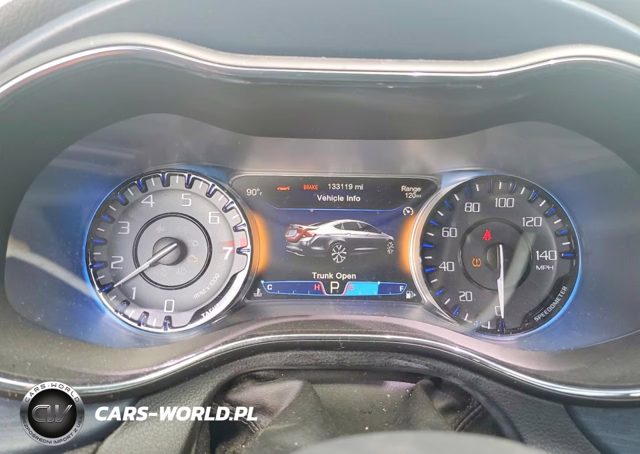 2015 Chrysler 200 S VIN:1C3CCCDG0FN624135 - 9