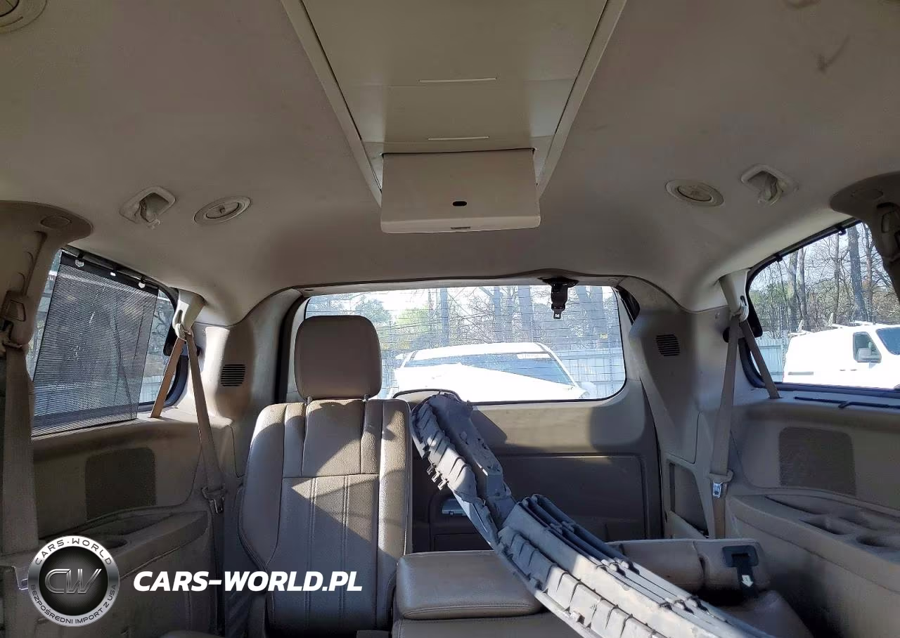 2011 Chrysler Town & Country Touring L VIN:2A4RR8DG3BR613333 - 10