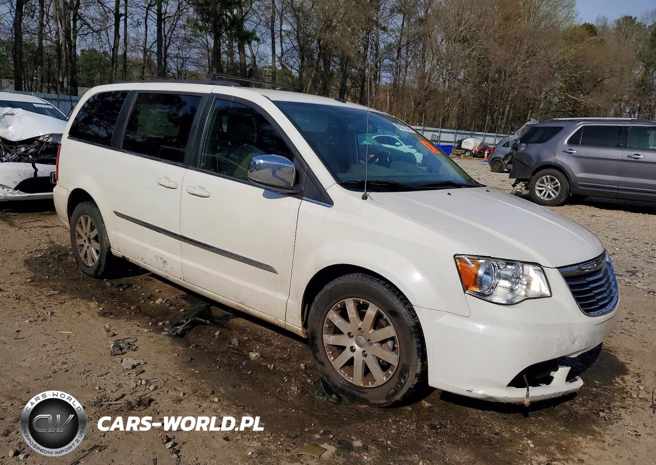 2011 Chrysler Town & Country Touring L VIN:2A4RR8DG3BR613333 - 4