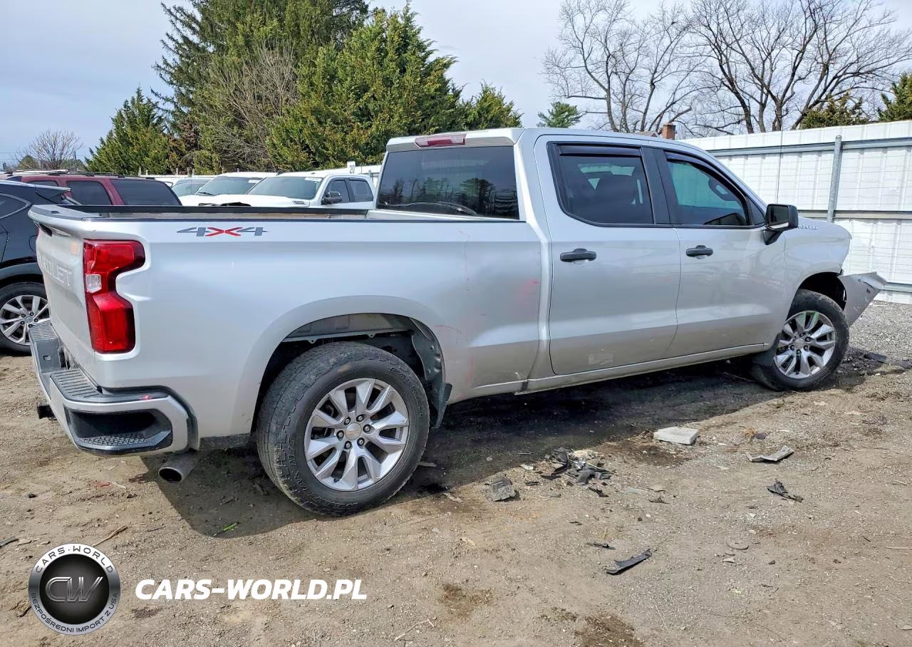 2019 Chevrolet Silverado K1500 Custom VIN:3GCPYBEH0KG304445 - 3