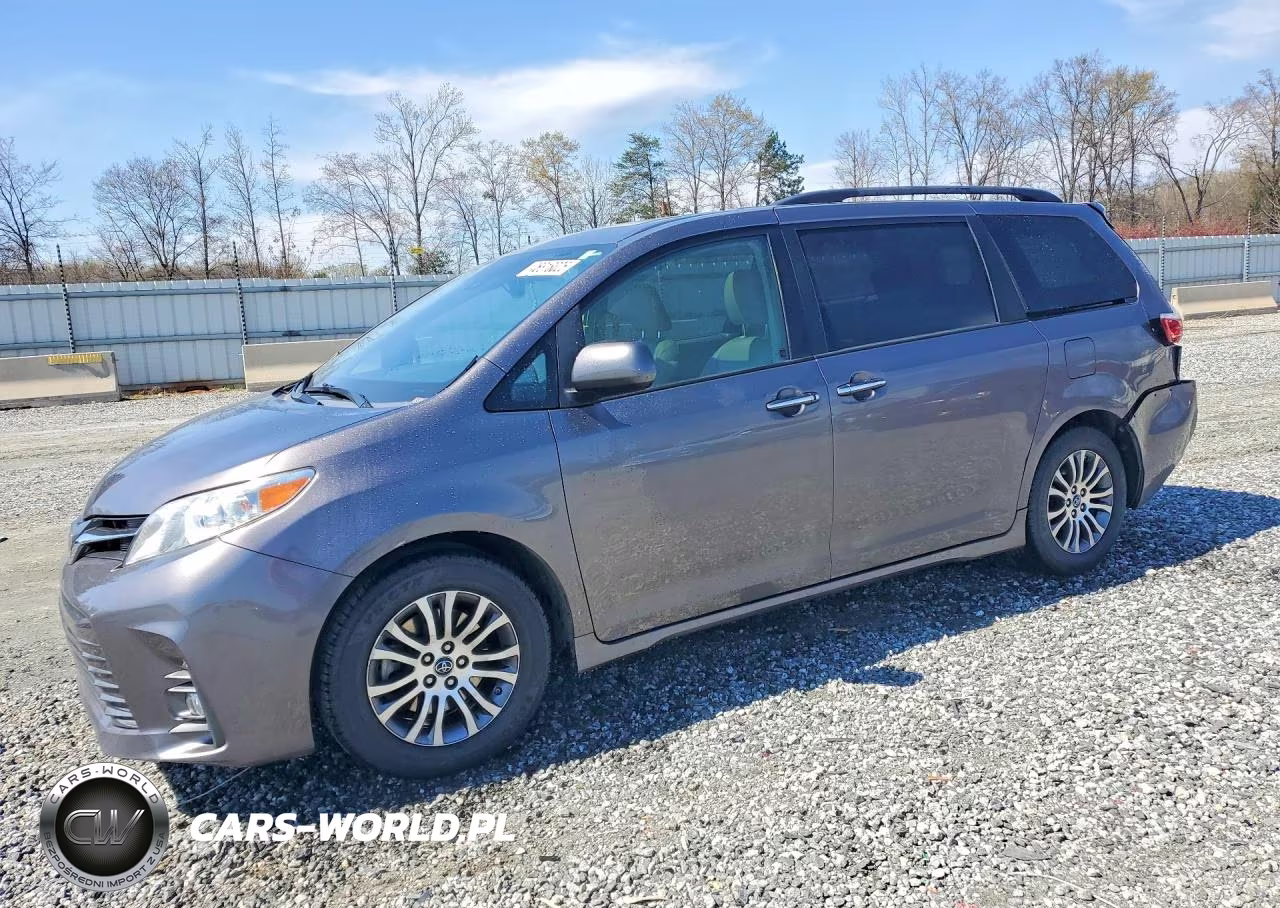 2020 Toyota Sienna Xle 8-Passenger