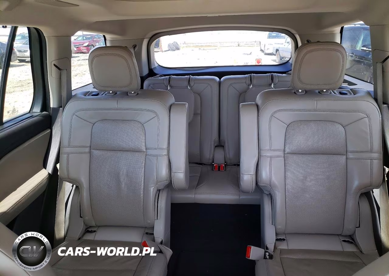 2020 Lincoln Aviator Reserve VIN:5LM5J7XC0LGL06762 - 10
