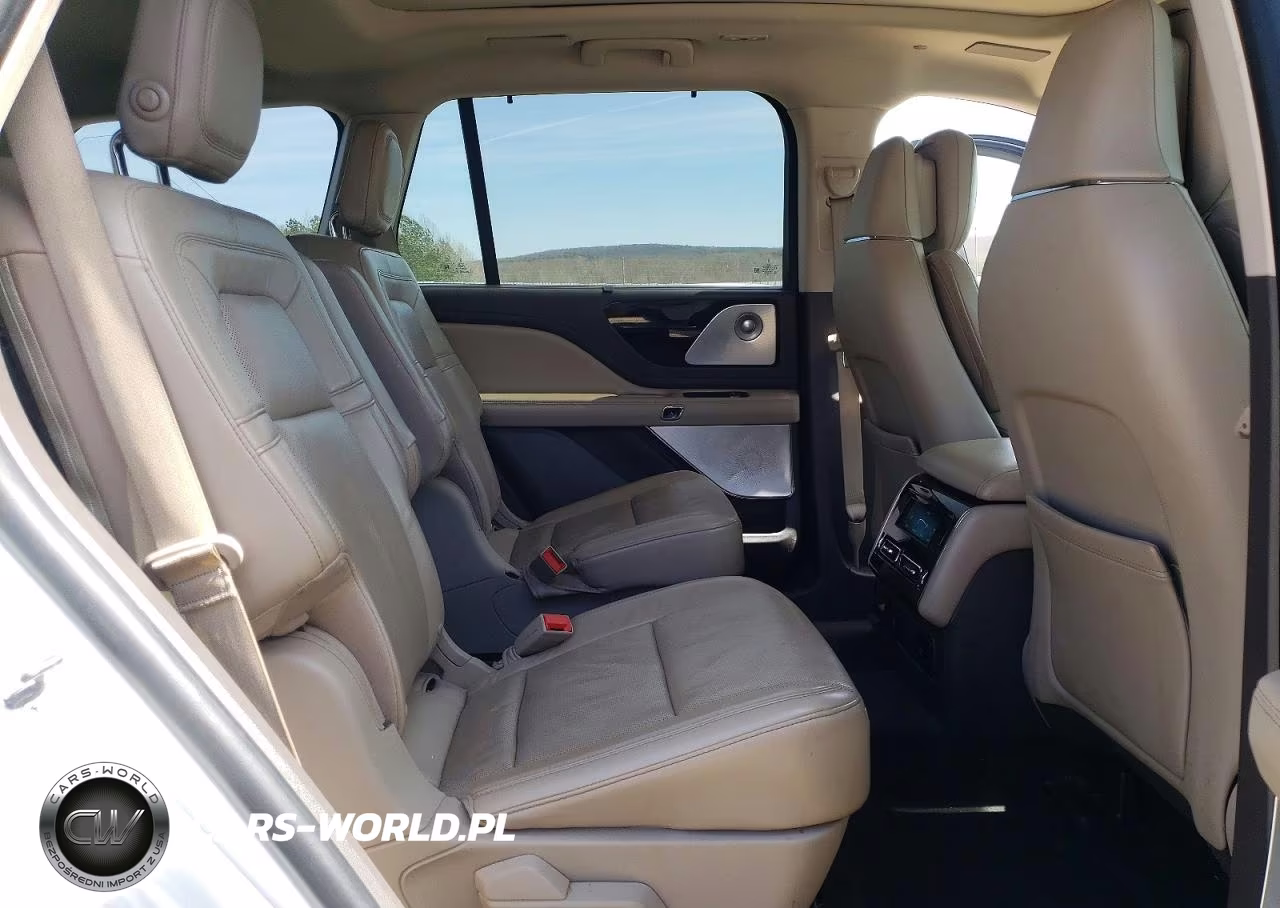 2020 Lincoln Aviator Reserve VIN:5LM5J7XC0LGL06762 - 11