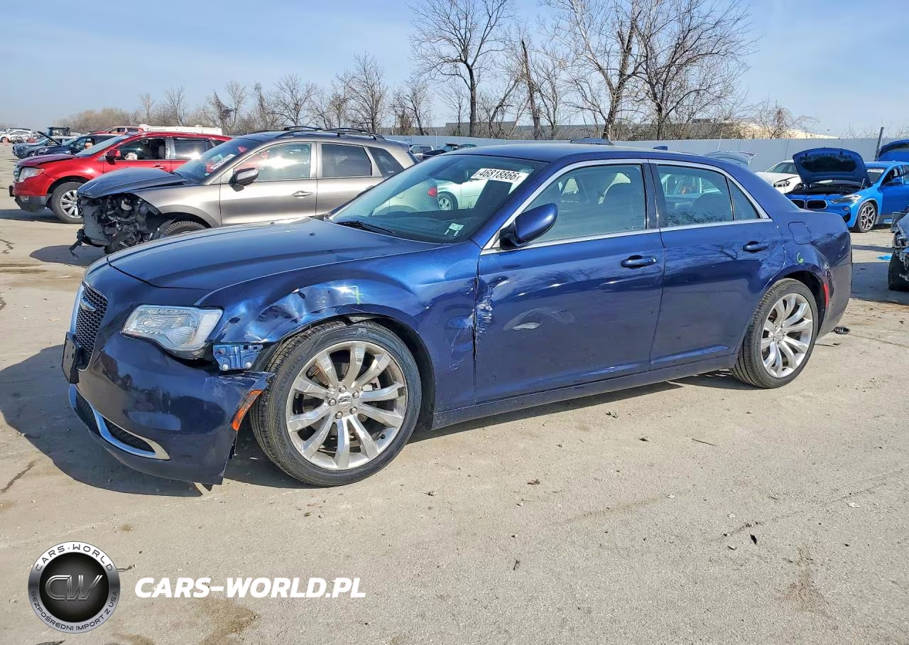 2017 Chrysler 300 Limited