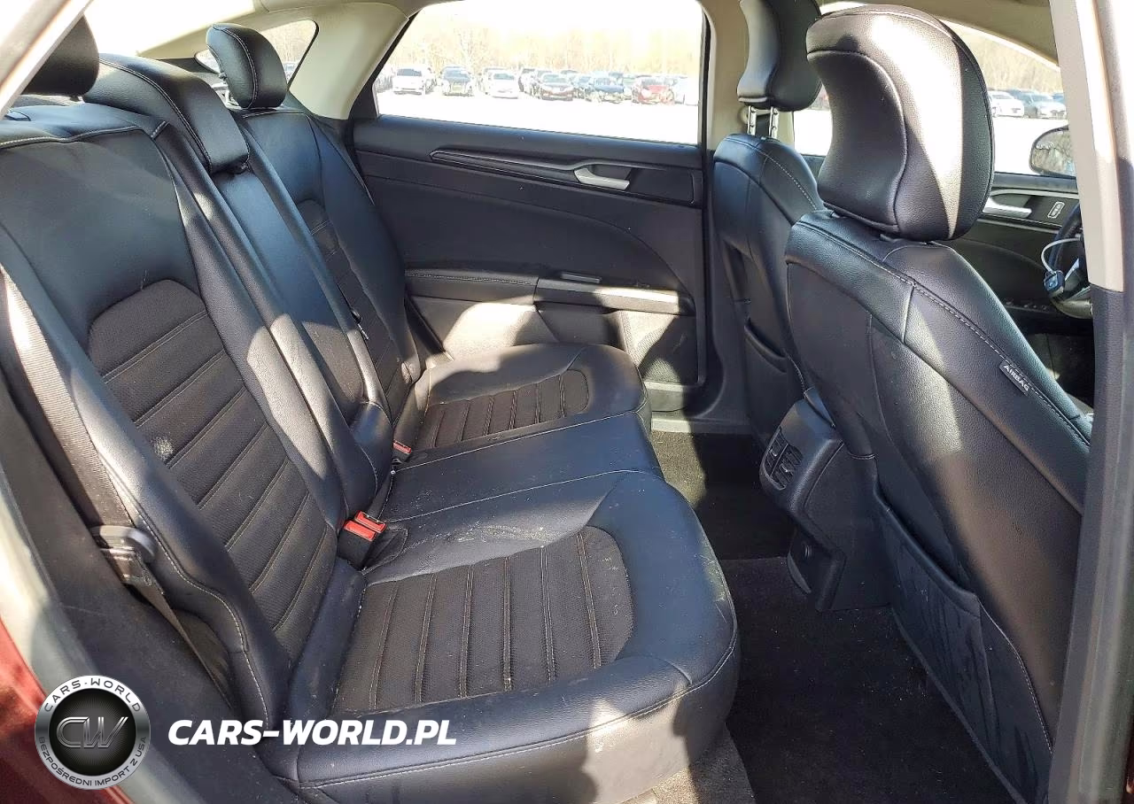 2018 Ford Fusion Se VIN:3FA6P0HD9JR222797 - 10