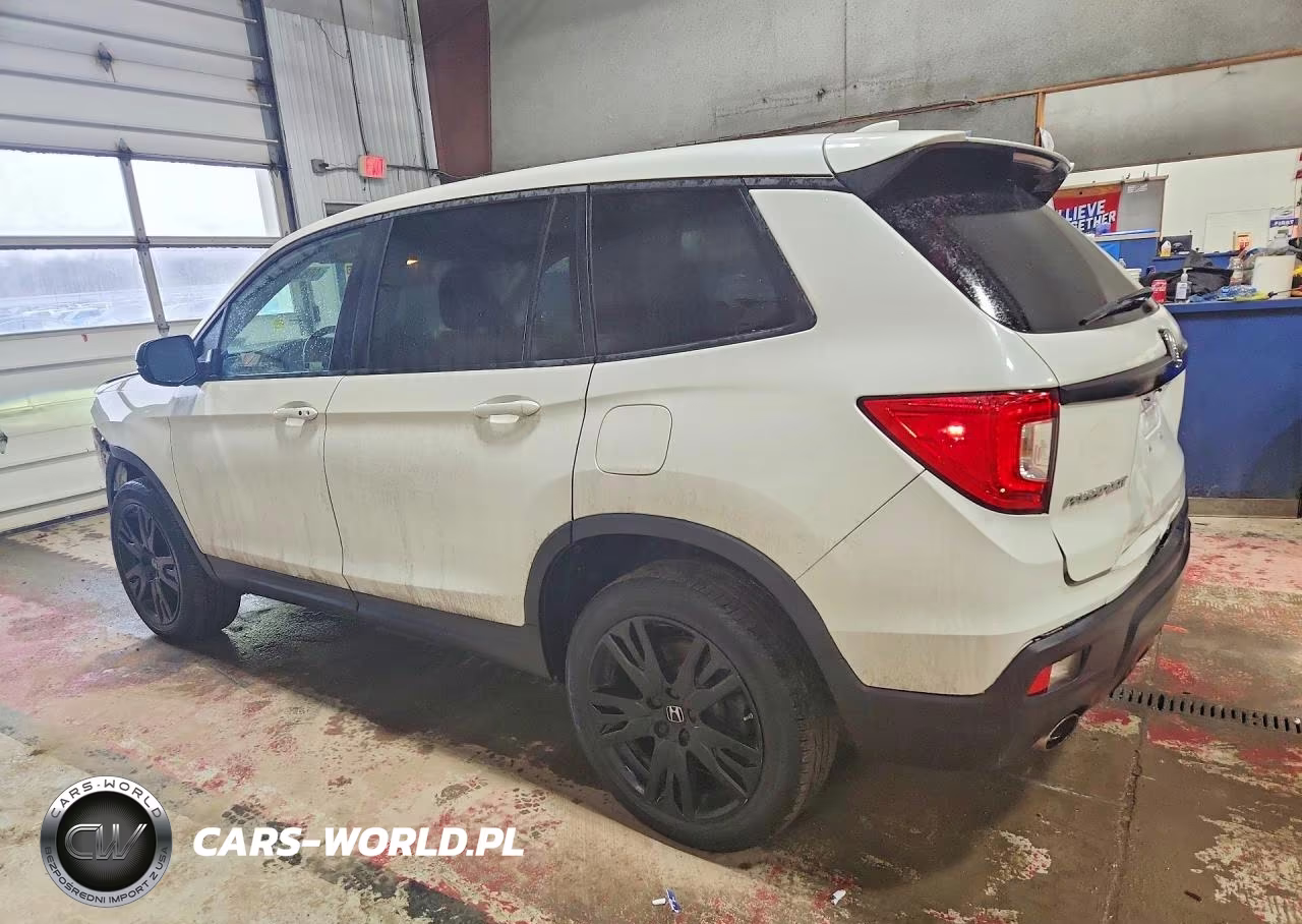 2021 Honda Passport Sport VIN:5FNYF8H21MB021307 - 2