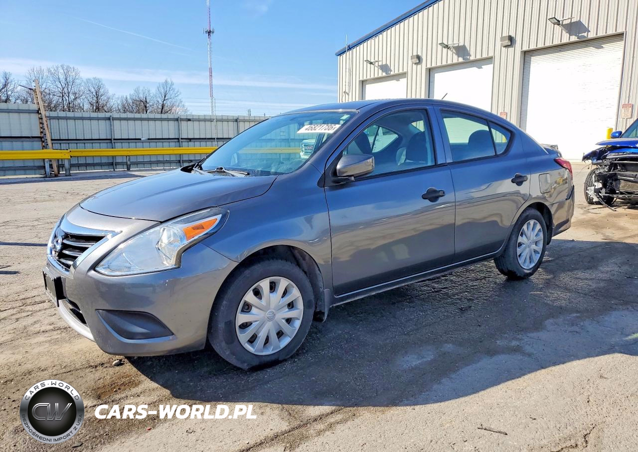 2019 Nissan Versa S Plus