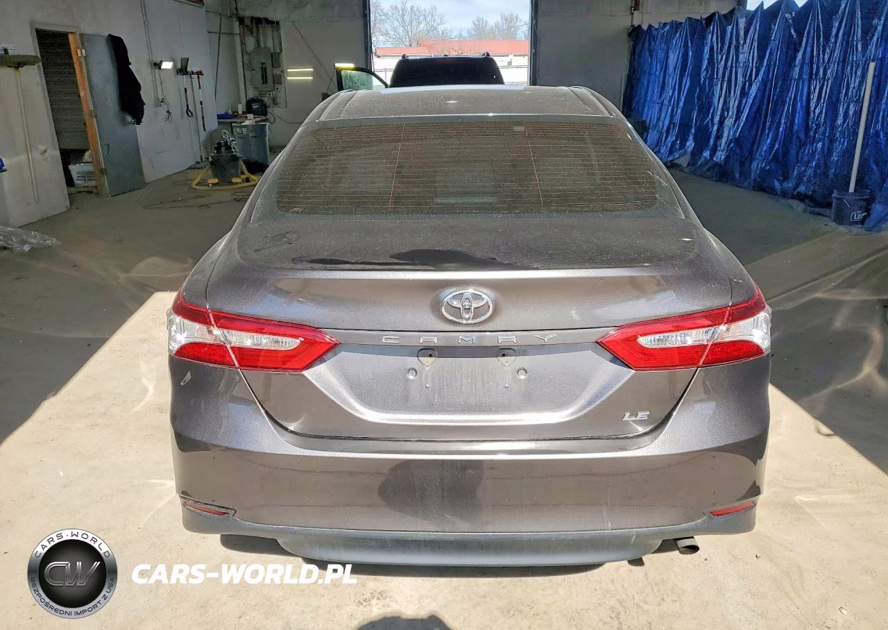 2018 Toyota Camry Le VIN:4T1B11HK5JU668450 - 6