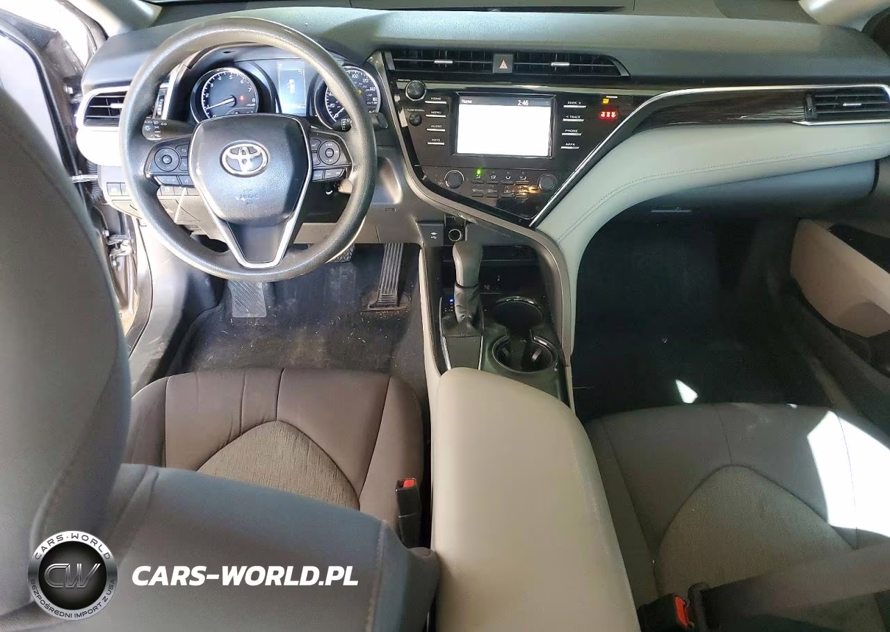 2018 Toyota Camry Le VIN:4T1B11HK5JU668450 - 8