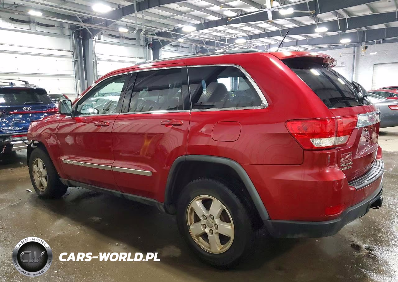 2011 Jeep Grand Cherokee Laredo VIN:1J4RR4GG5BC582230 - 2