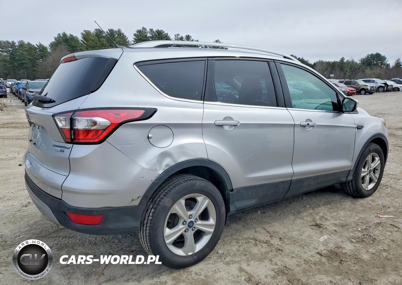 2017 Ford Escape Titanium VIN:1FMCU9J91HUE61453 - 3
