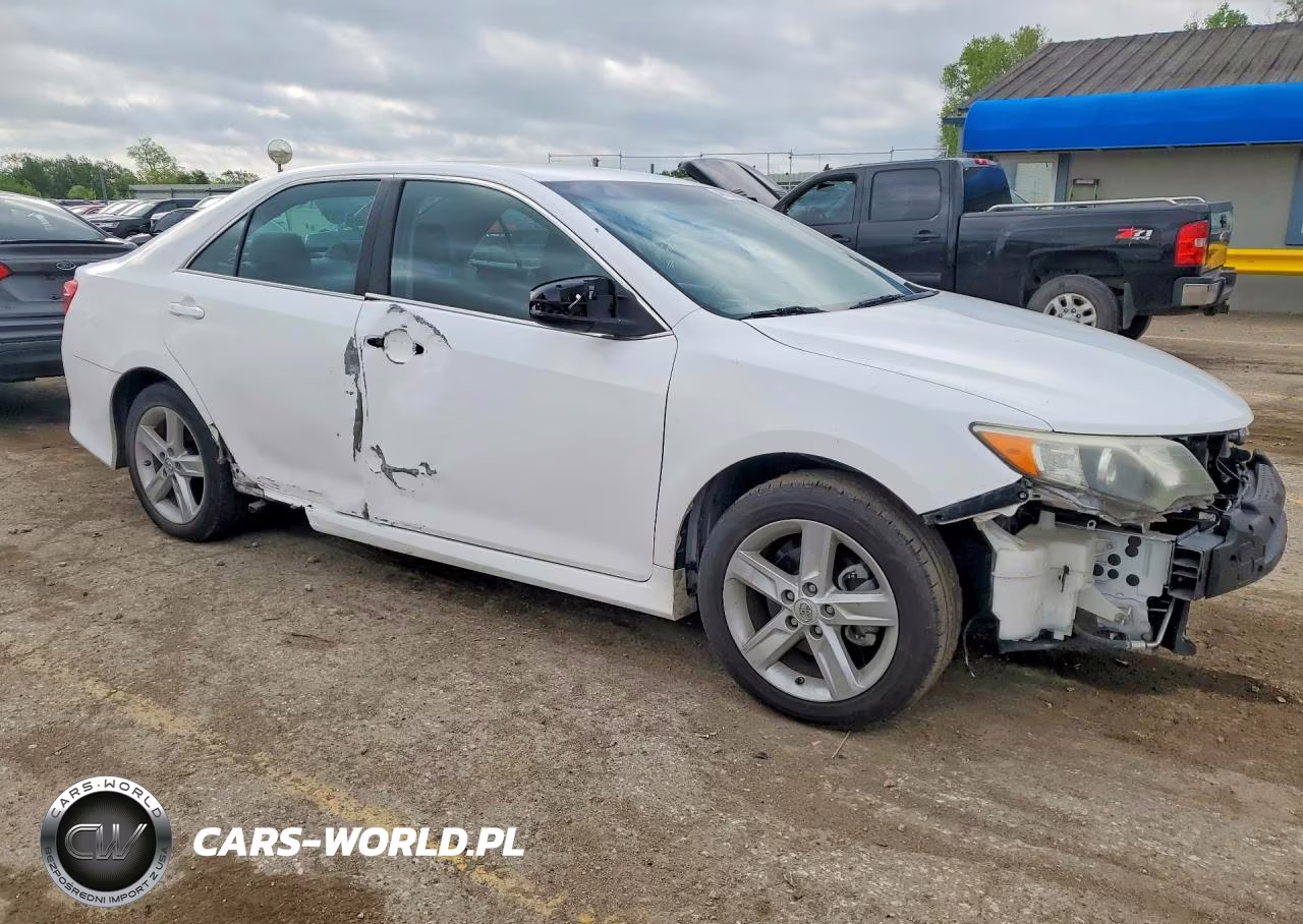 2014 Toyota Camry Se VIN:4T1BF1FK4EU805193 - 4