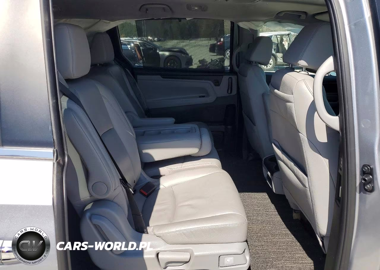 2023 Honda Odyssey Touring VIN:5FNRL6H86PB017490 - 11