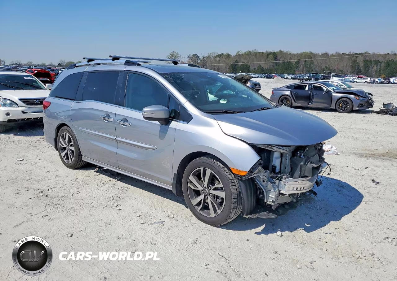 2023 Honda Odyssey Touring VIN:5FNRL6H86PB017490 - 4
