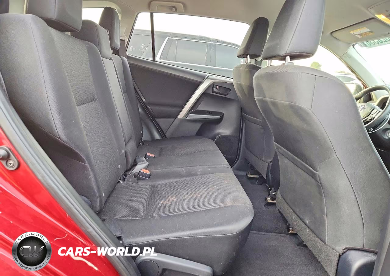 2018 Toyota Rav4 Le VIN:JTMBFREV1JD223951 - 11
