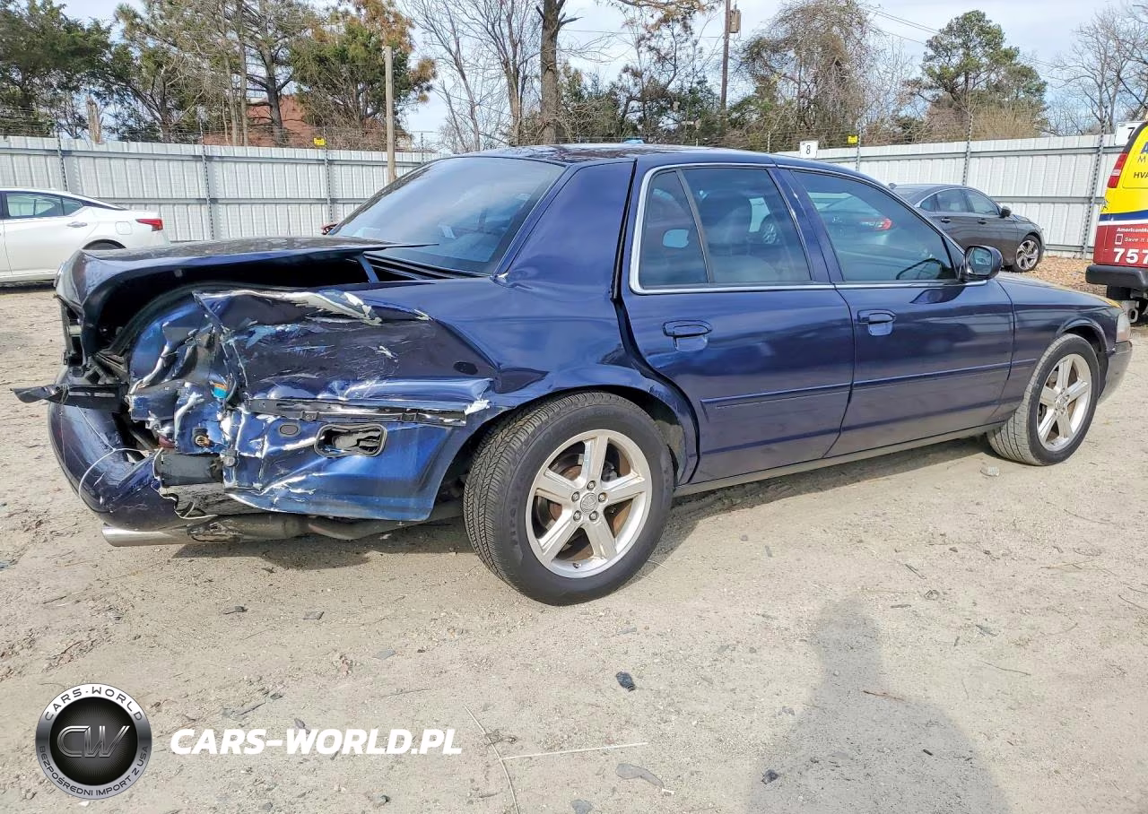 2003 Mercury Marauder VIN:2MEHM75V43X668876 - 3
