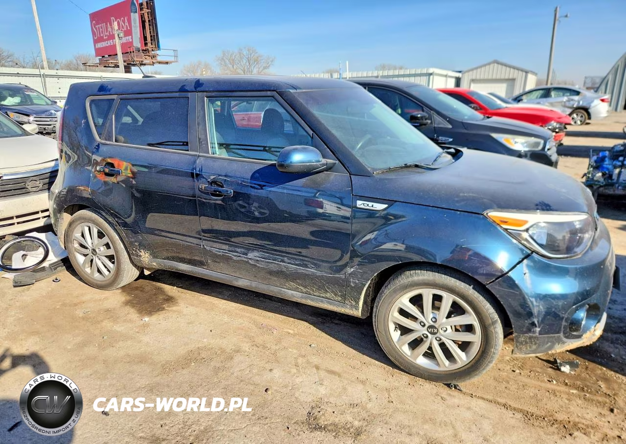 2018 Kia Soul + VIN:KNDJP3A55J7569107 - 4