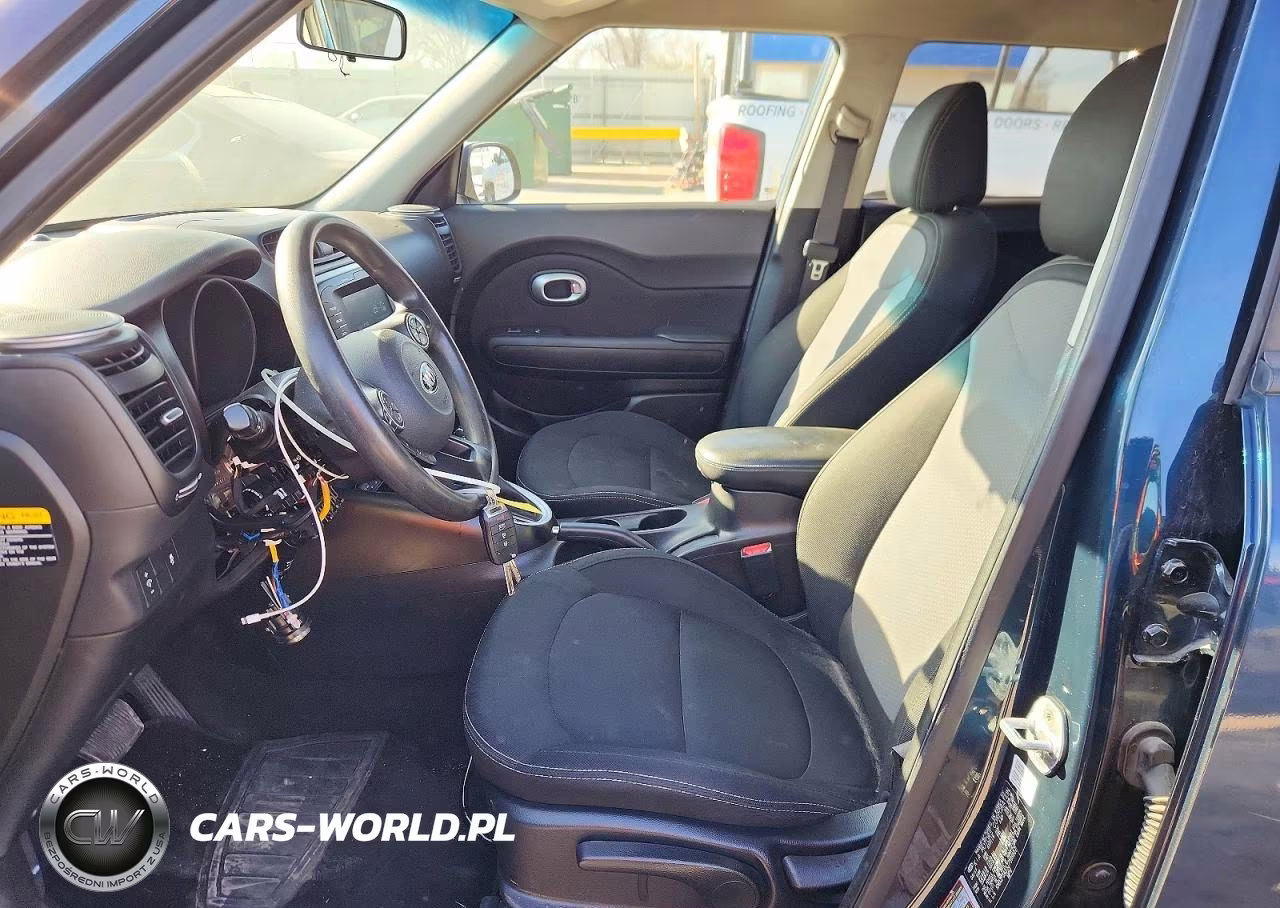 2018 Kia Soul + VIN:KNDJP3A55J7569107 - 7