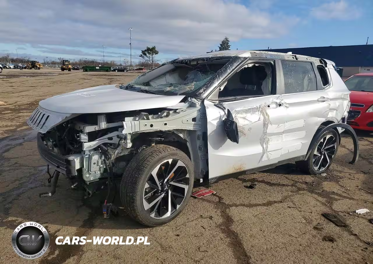 2024 Mitsubishi Outlander Se