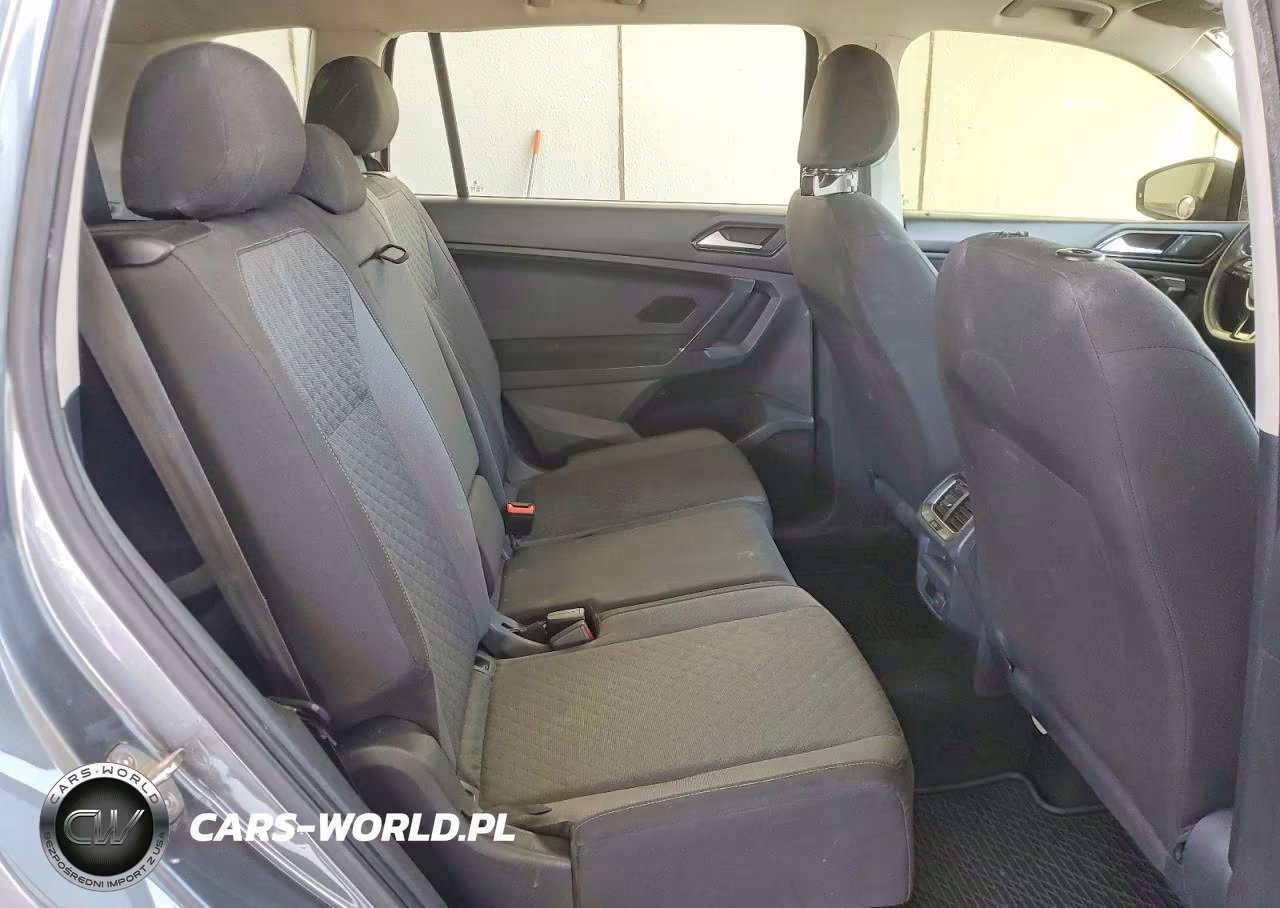 2018 Volkswagen Tiguan S VIN:3VV1B7AX0JM118925 - 11
