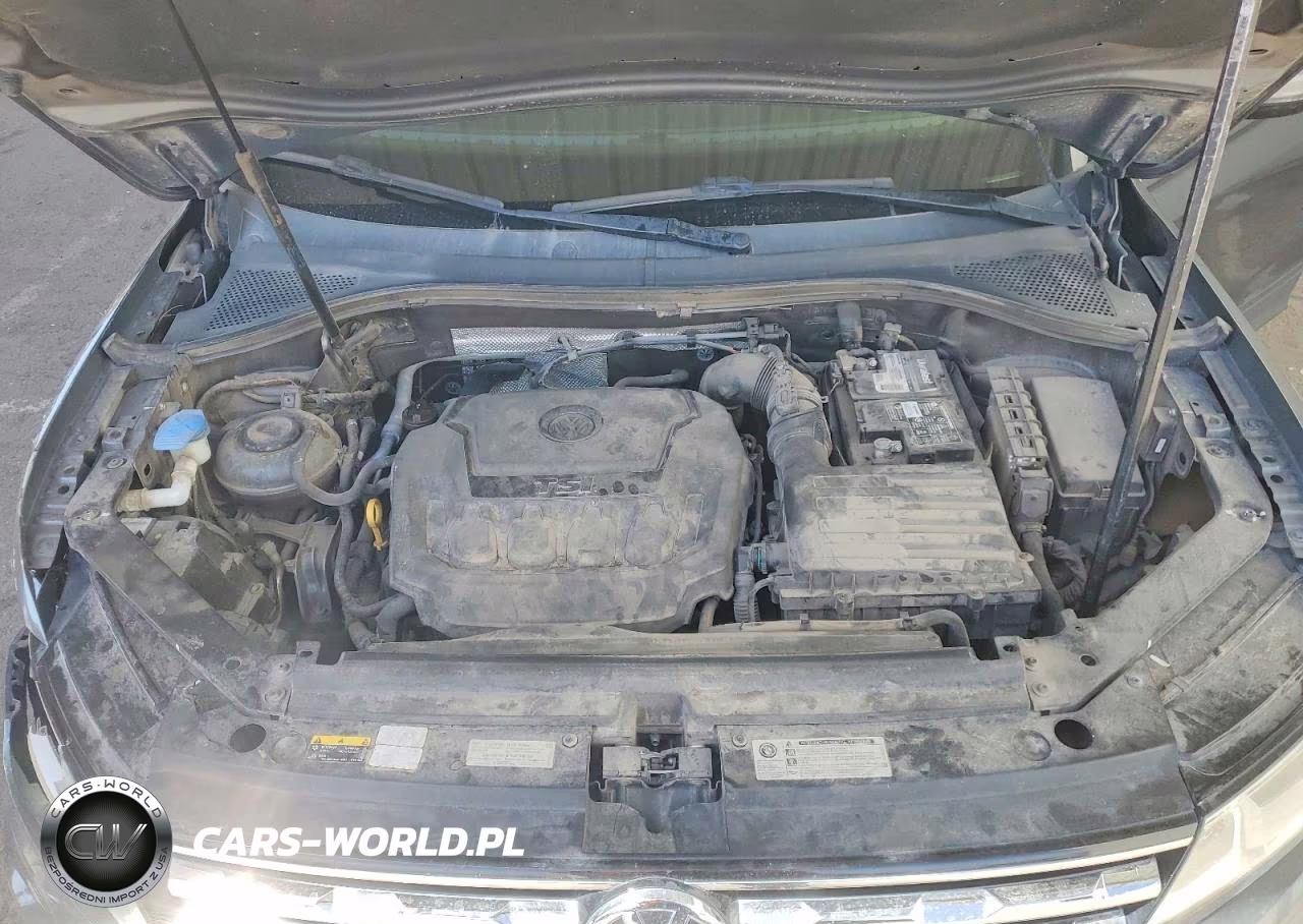 2018 Volkswagen Tiguan S VIN:3VV1B7AX0JM118925 - 12