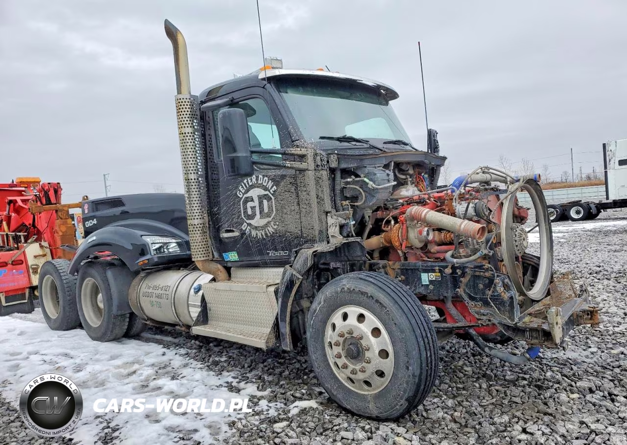 2017 Kenworth Construction T880