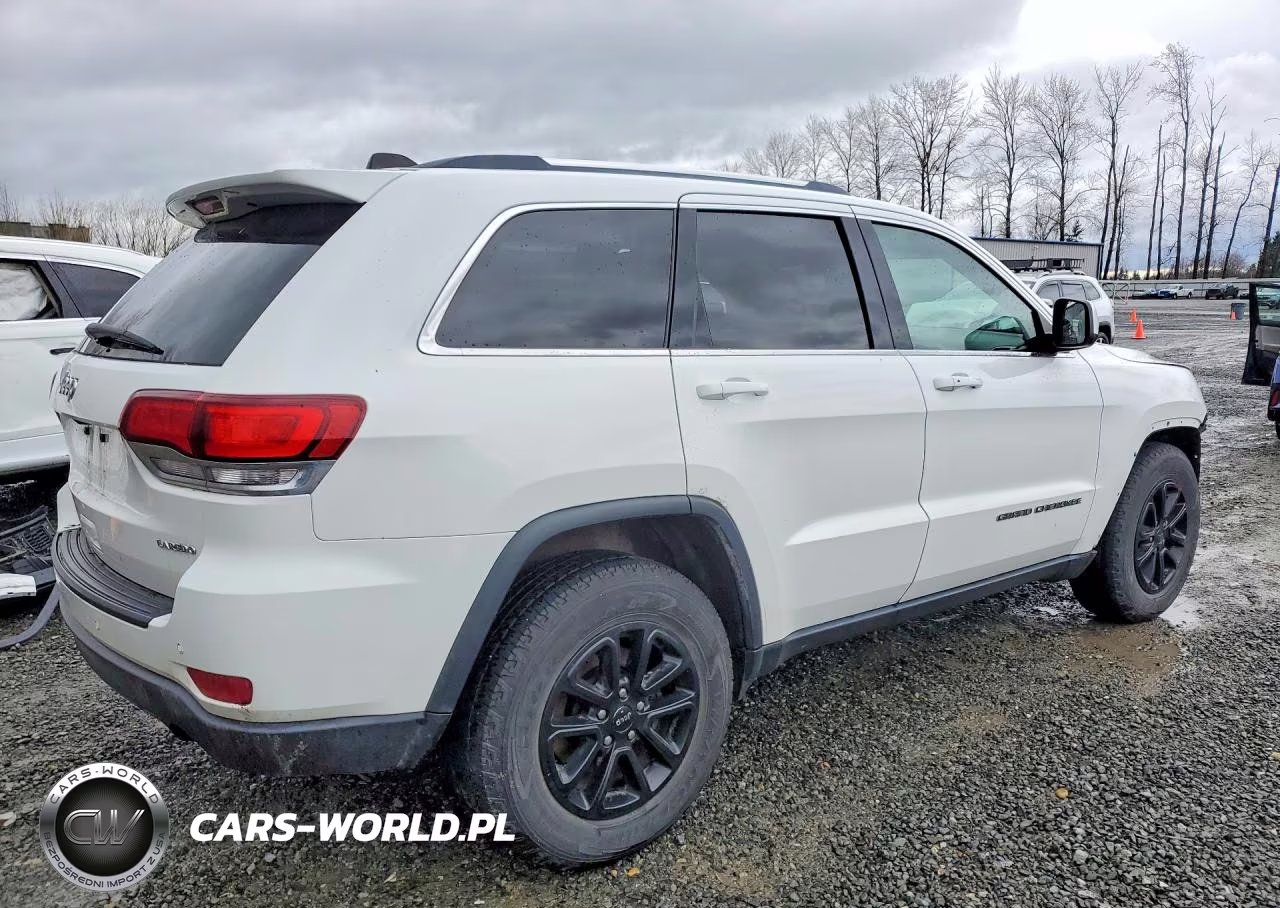2021 Jeep Grand Cherokee Laredo VIN:1C4RJFAGXMC559482 - 3