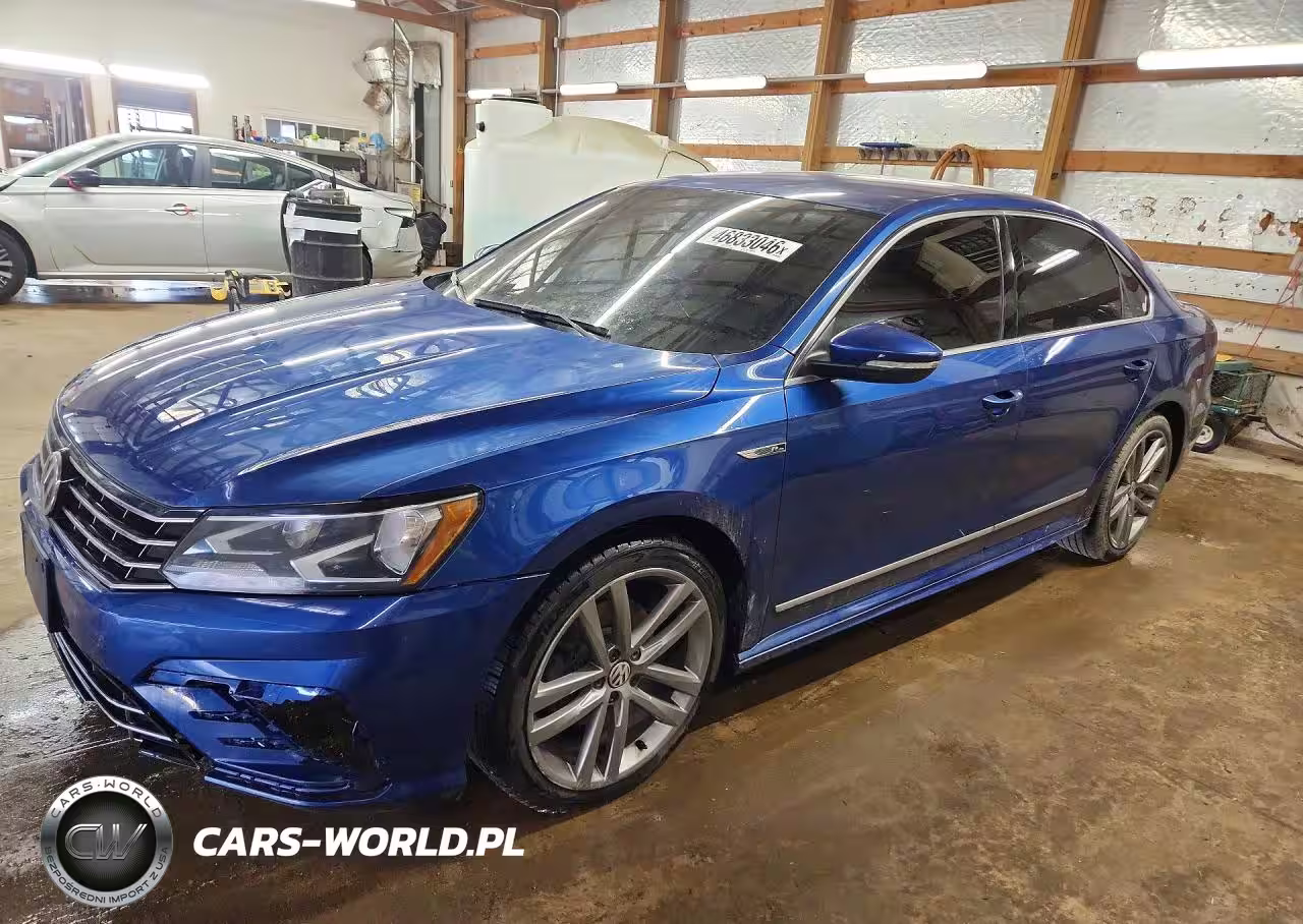 2017 Volkswagen Passat R-Line