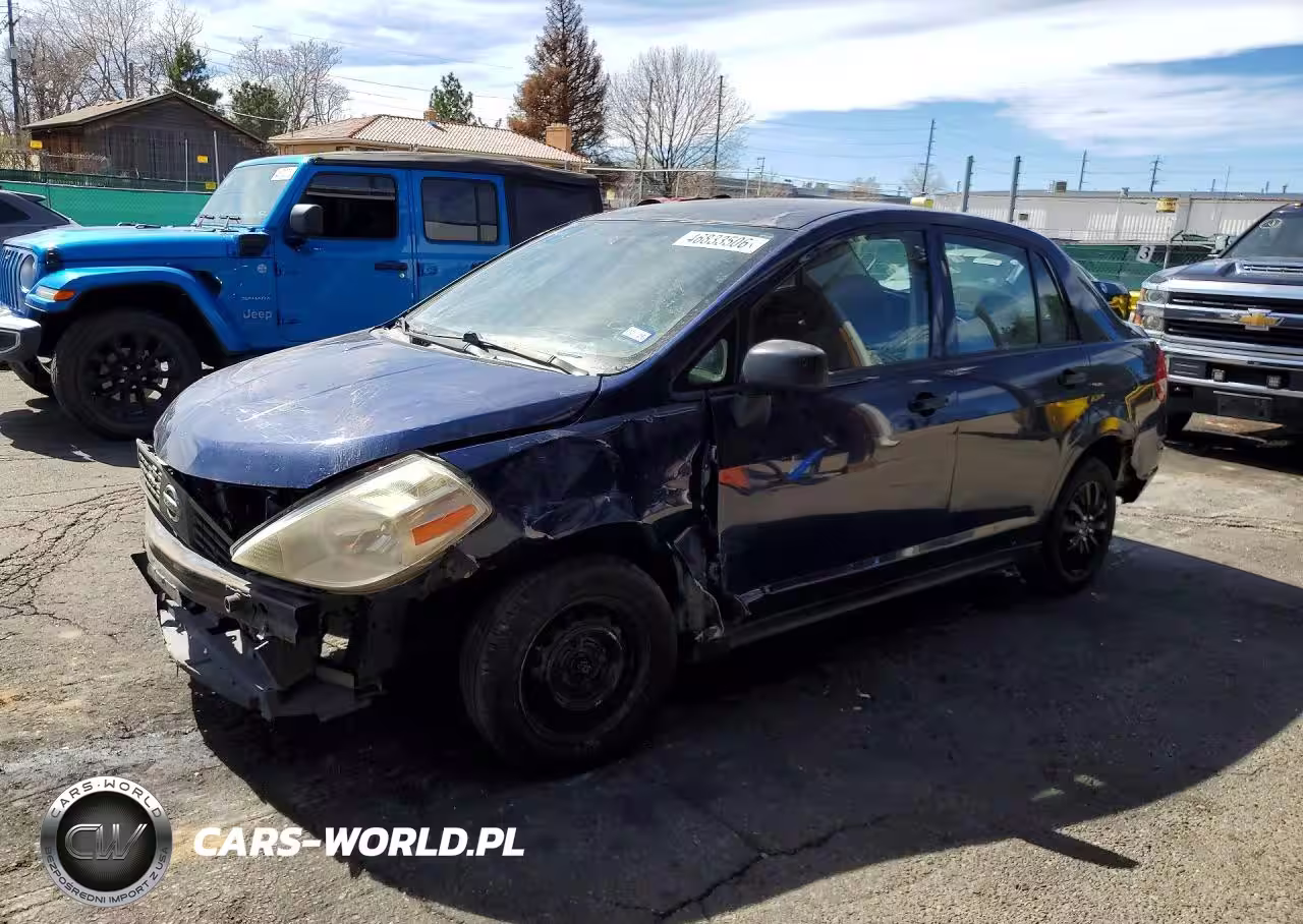 2009 Nissan Versa 1.6 Base