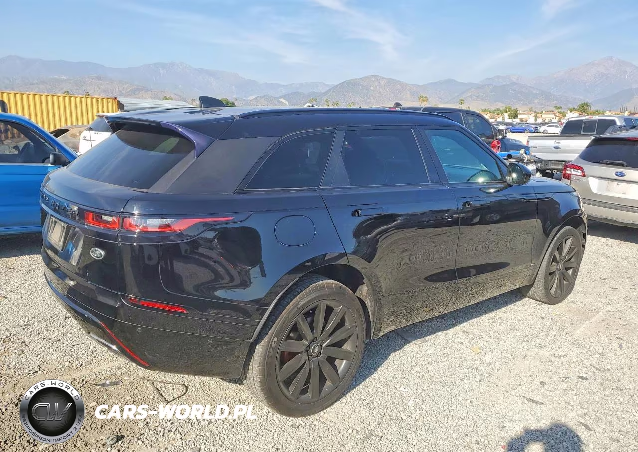 2018 Land Rover Range Rover Velar R-Dynamic Hse VIN:SALYM2RV1JA750190 - 3