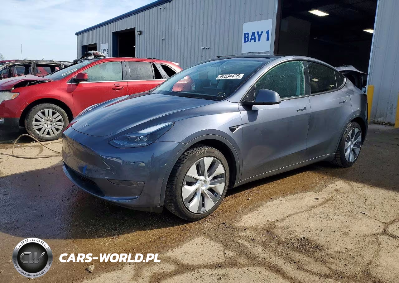 2023 Tesla Model Y – zdjęcie 1 z 12