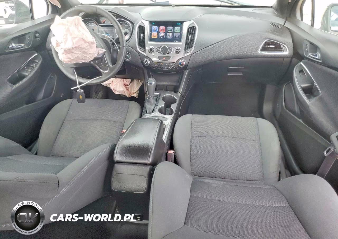 2017 Chevrolet Cruze Lt VIN:1G1BE5SM9H7181375 - 8
