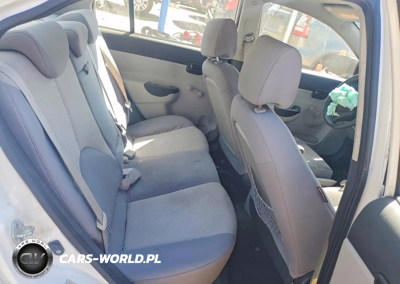 2011 Hyundai Accent Gls VIN:KMHCN4AC5BU574440 - 10