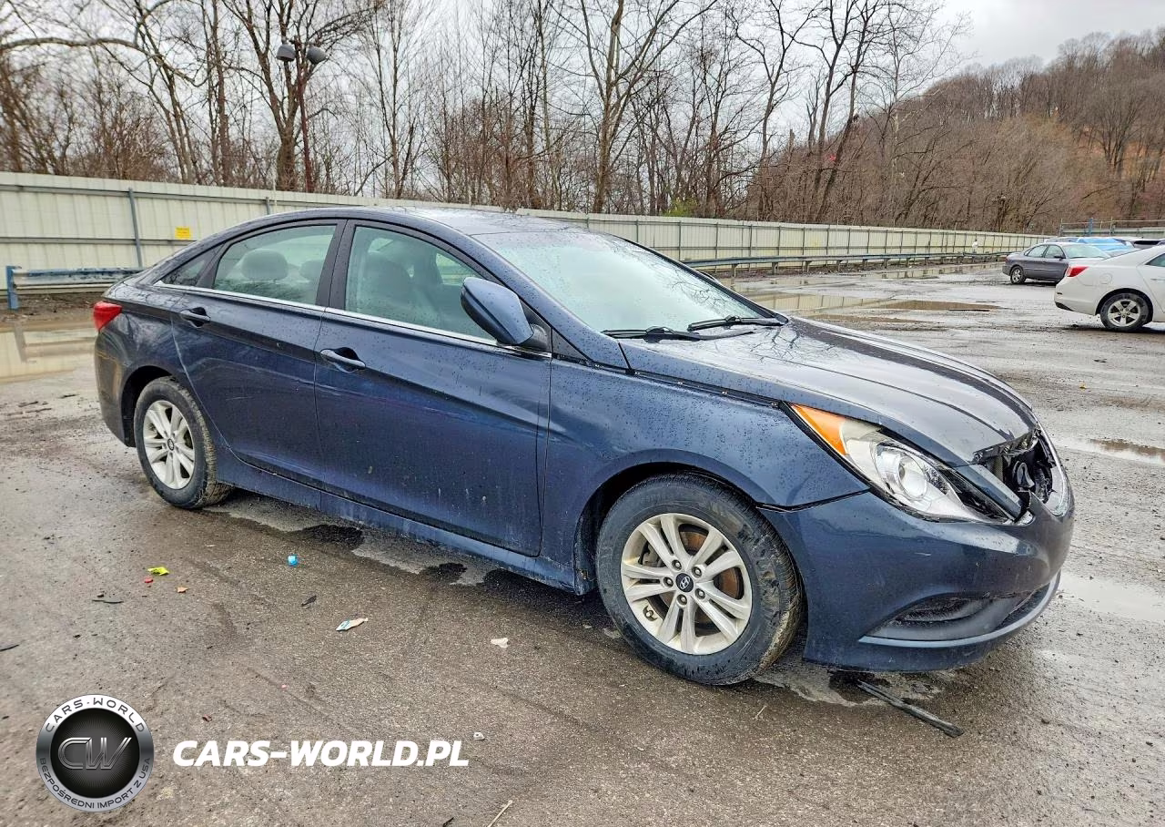 2014 Hyundai Sonata Gls VIN:5NPEB4AC5EH910589 - 4