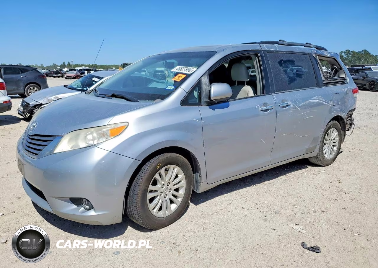 2013 Toyota Sienna Xle 8-Passenger