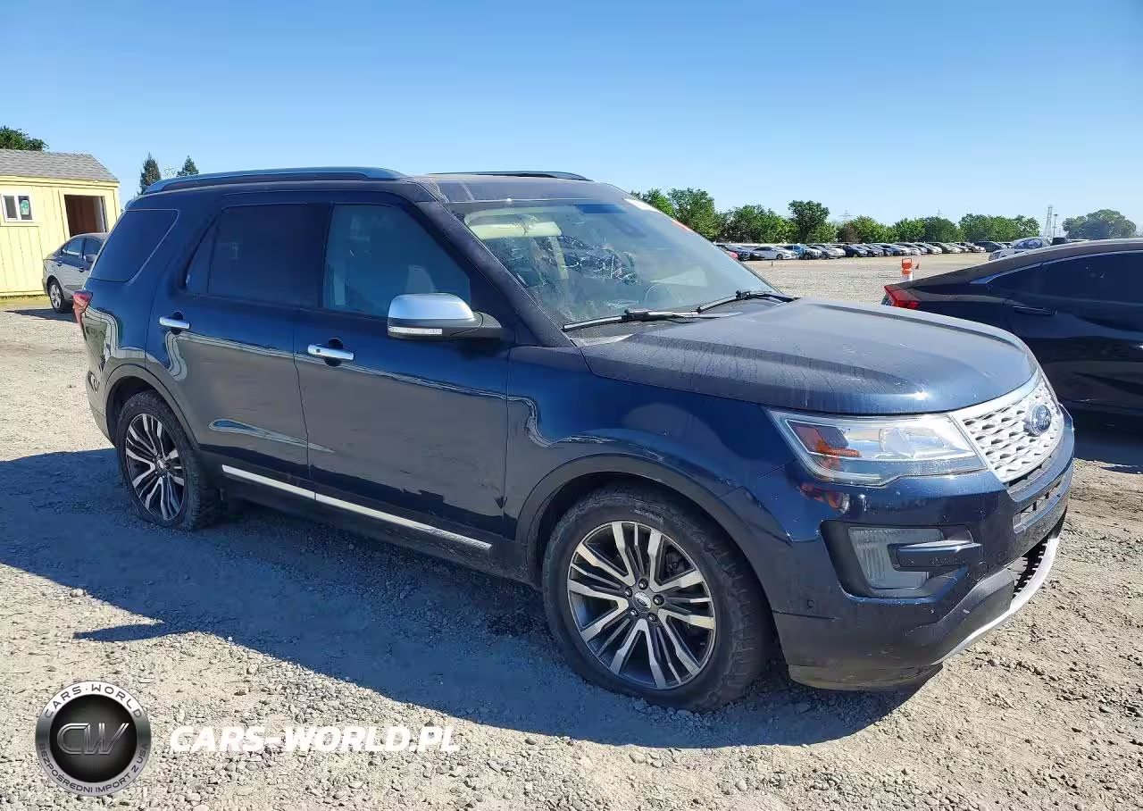 2017 Ford Explorer Platinum VIN:1FM5K8HT7HGE39062 - 4