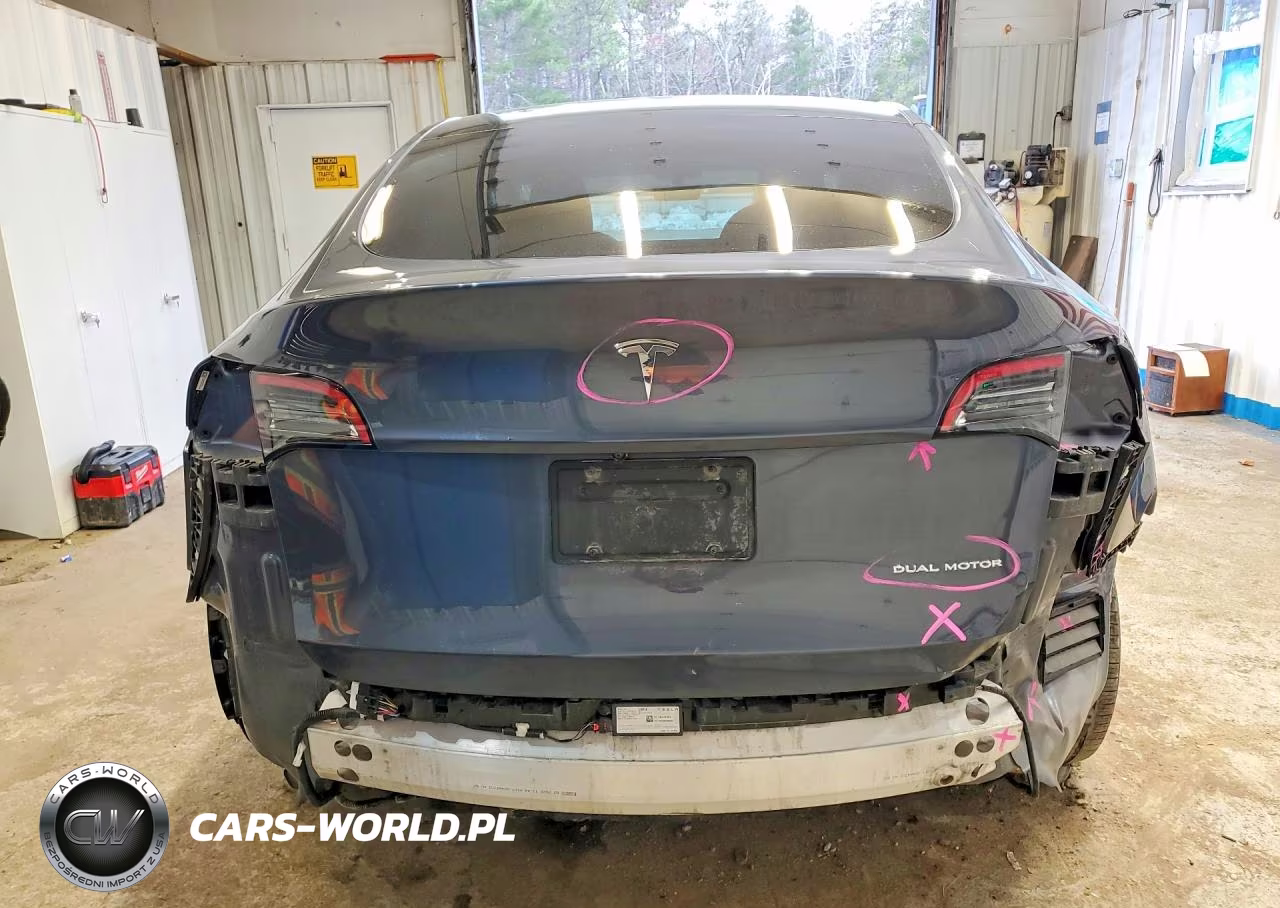 2022 Tesla Model Y VIN:7SAYGDEE6NF445283 - 6