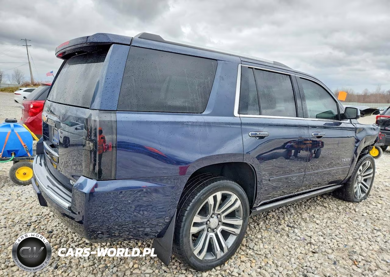 2017 Chevrolet Tahoe C1500 Premier VIN:1GNSCCKC0HR219922 - 3