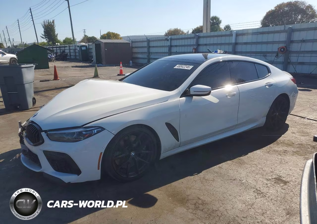 2022 BMW M850Xi – zdjęcie 1 z 12