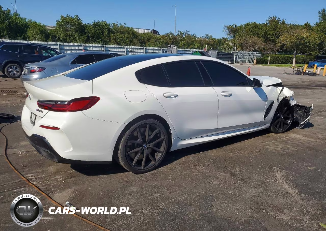 2022 BMW M850Xi VIN:WBAGV8C01NCJ74706 - 3