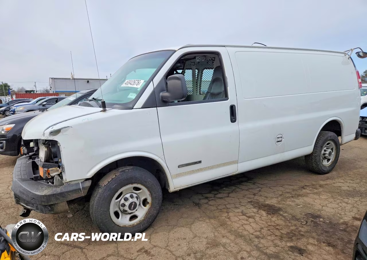 2004 GMC Savana G2500