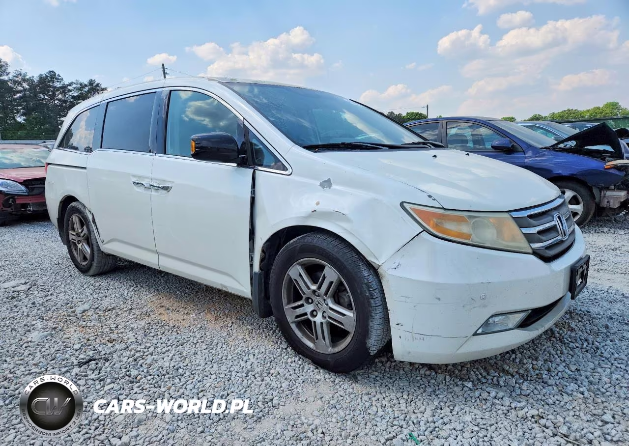 2012 Honda Odyssey Touring VIN:5FNRL5H99CB064736 - 4